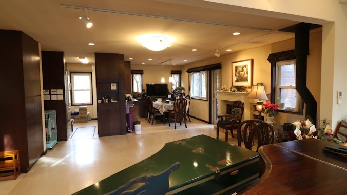 リビングからダイニング・キッチンを撮影