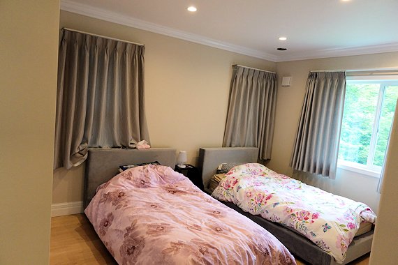 2階洋室（北側）