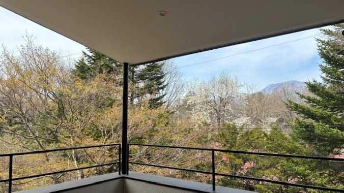 2階テラスから望む浅間山