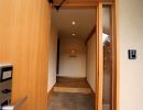 玄関（入居前の写真）