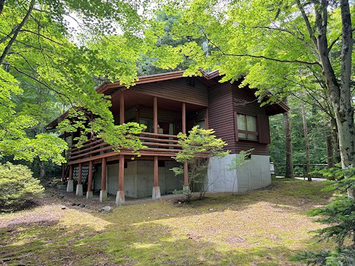 千ヶ滝西区　中古別荘