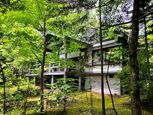 千ヶ滝西区　中古別荘