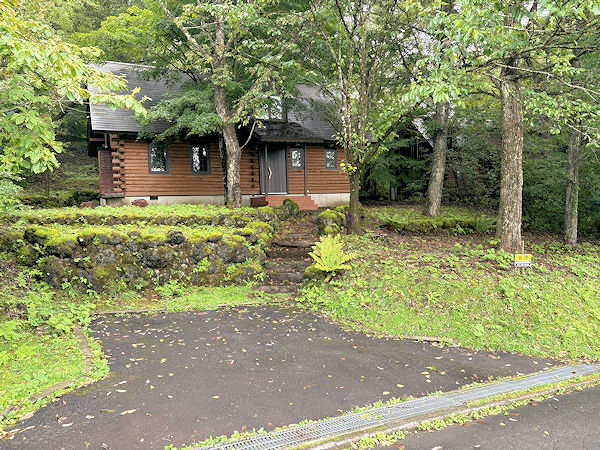 中軽井沢　鶴溜別荘地　中古別荘