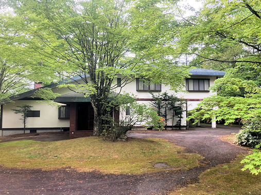 千ヶ滝西区　中古別荘